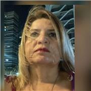 Profesora de portugués para adultos y niños